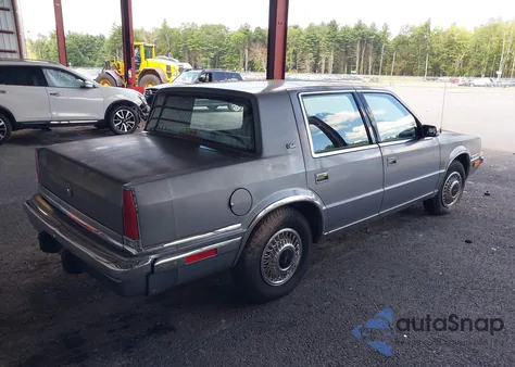 1991 Chrysler New Yorker C-Body Salon из США, поврежденный, VIN 1C3XC66R0MD156119